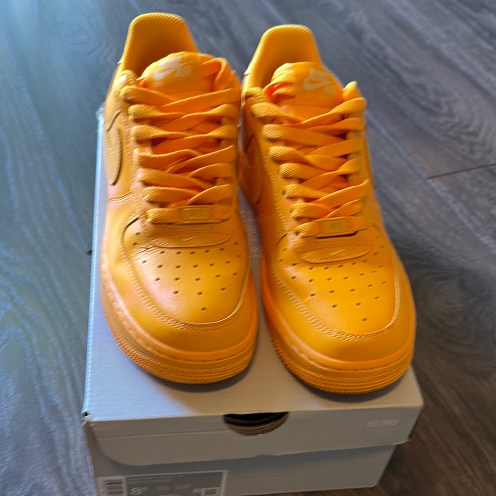 Nike Women's Orange Sneakers - Picture 2 of 5